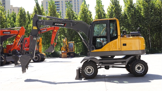 寶鼎輪式挖掘機 寶鼎輪式挖掘機