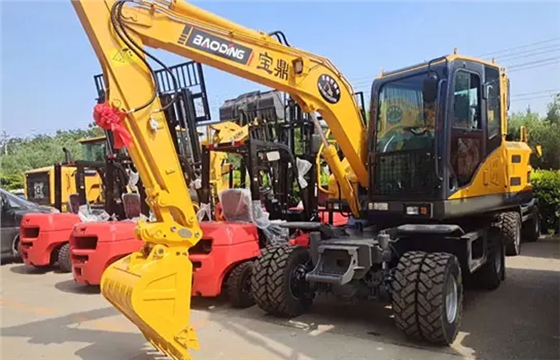 寶鼎輪式挖掘機 寶鼎輪式挖掘機