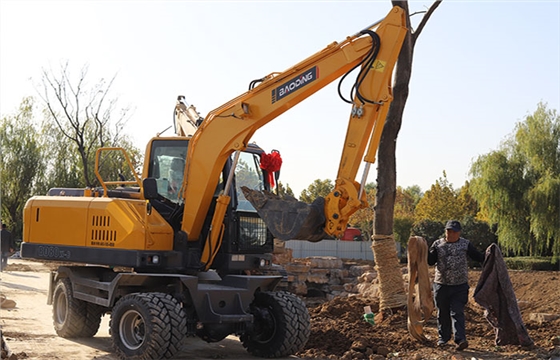 輪式挖掘機(jī) 輪式挖掘機(jī)