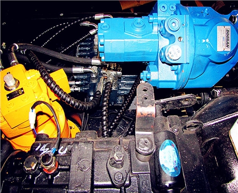 寶鼎BD80W-8輪式抓木機 寶鼎BD80W-8輪式抓木機