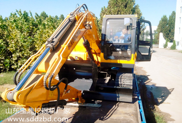 小型挖掘機(jī)發(fā)車前的后檢查 小型挖掘機(jī)發(fā)車前的后檢查