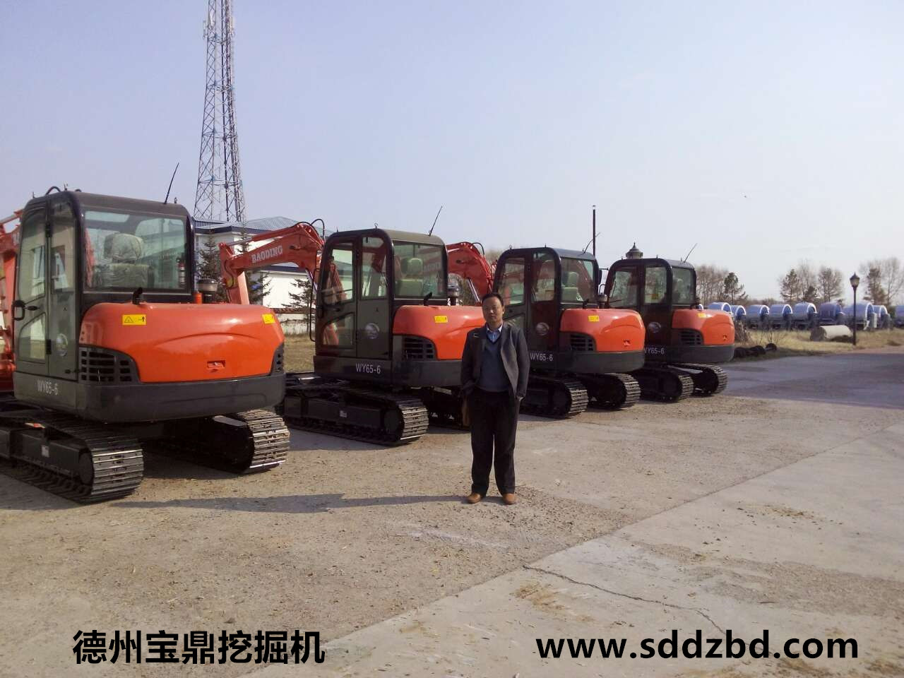 寶鼎挖掘機(jī)圓滿交付大慶公司 寶鼎挖掘機(jī)圓滿交付大慶公司