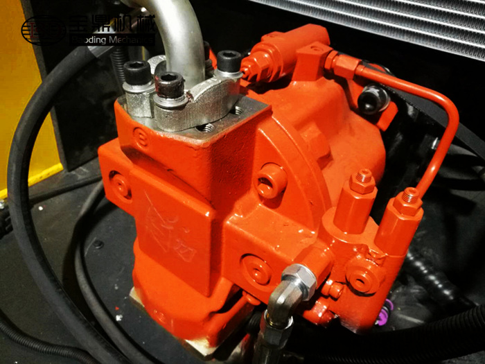 新款寶鼎95輪式抓木機主泵圖 新款寶鼎95輪式抓木機主泵圖