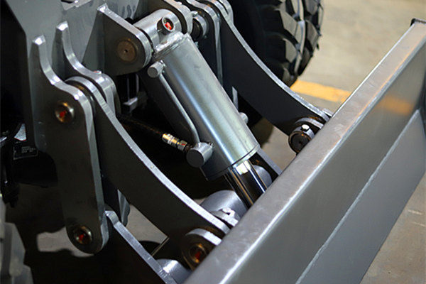 輪式挖掘機(jī)多連桿前鏟 輪式挖掘機(jī)多連桿前鏟