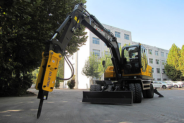 一機(jī)多用靈活有我BD95W-9A寶鼎輪式挖掘機(jī)