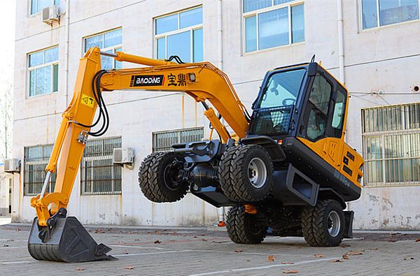 寶鼎80輪式挖掘機.jpg 寶鼎80輪式挖掘機.jpg