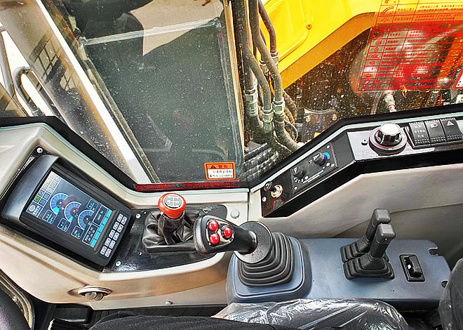 寶鼎抓木機功能按鍵控制 寶鼎抓木機功能按鍵控制