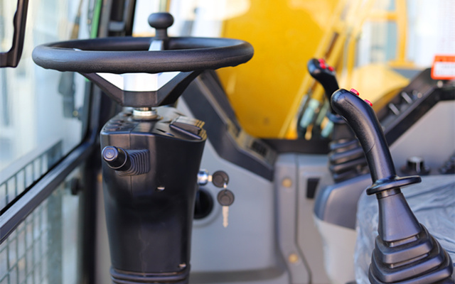 寶鼎小型輪式挖掘機 寶鼎小型輪式挖掘機