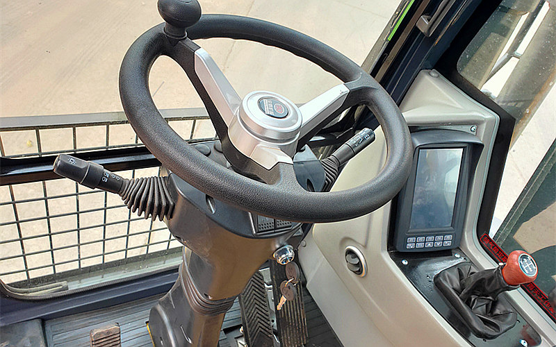 寶鼎輪胎式挖掘機 寶鼎輪胎式挖掘機