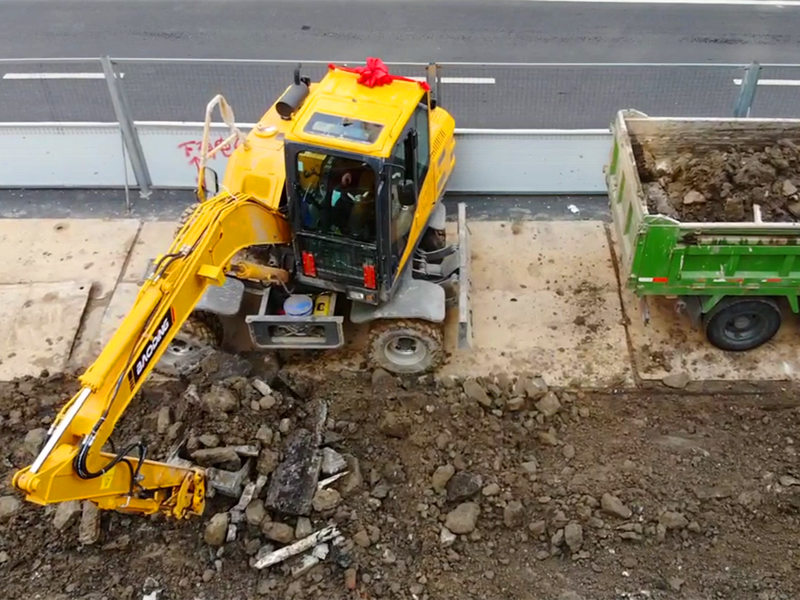 寶鼎輪胎式挖掘機 寶鼎輪胎式挖掘機