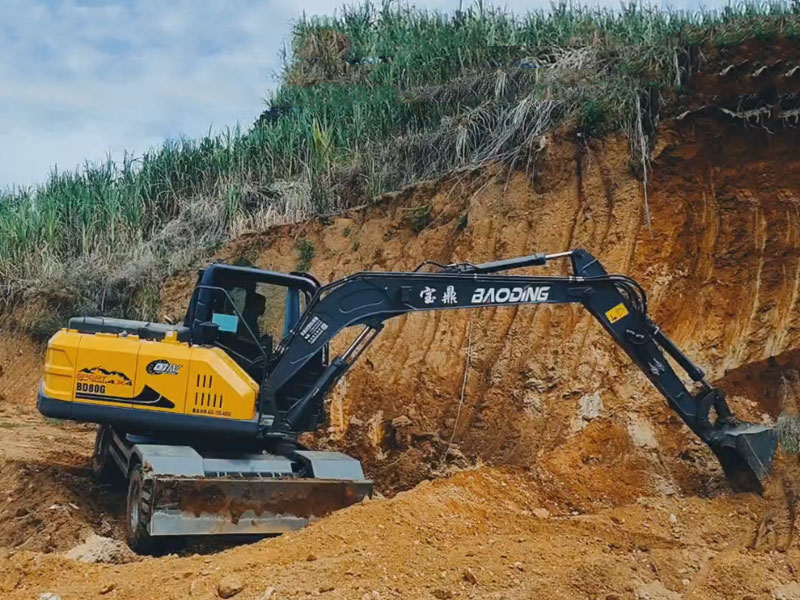 輪式挖掘機.jpg 輪式挖掘機.jpg