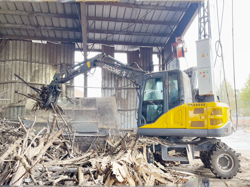 可移動(dòng)寶鼎80電動(dòng)抓機(jī)